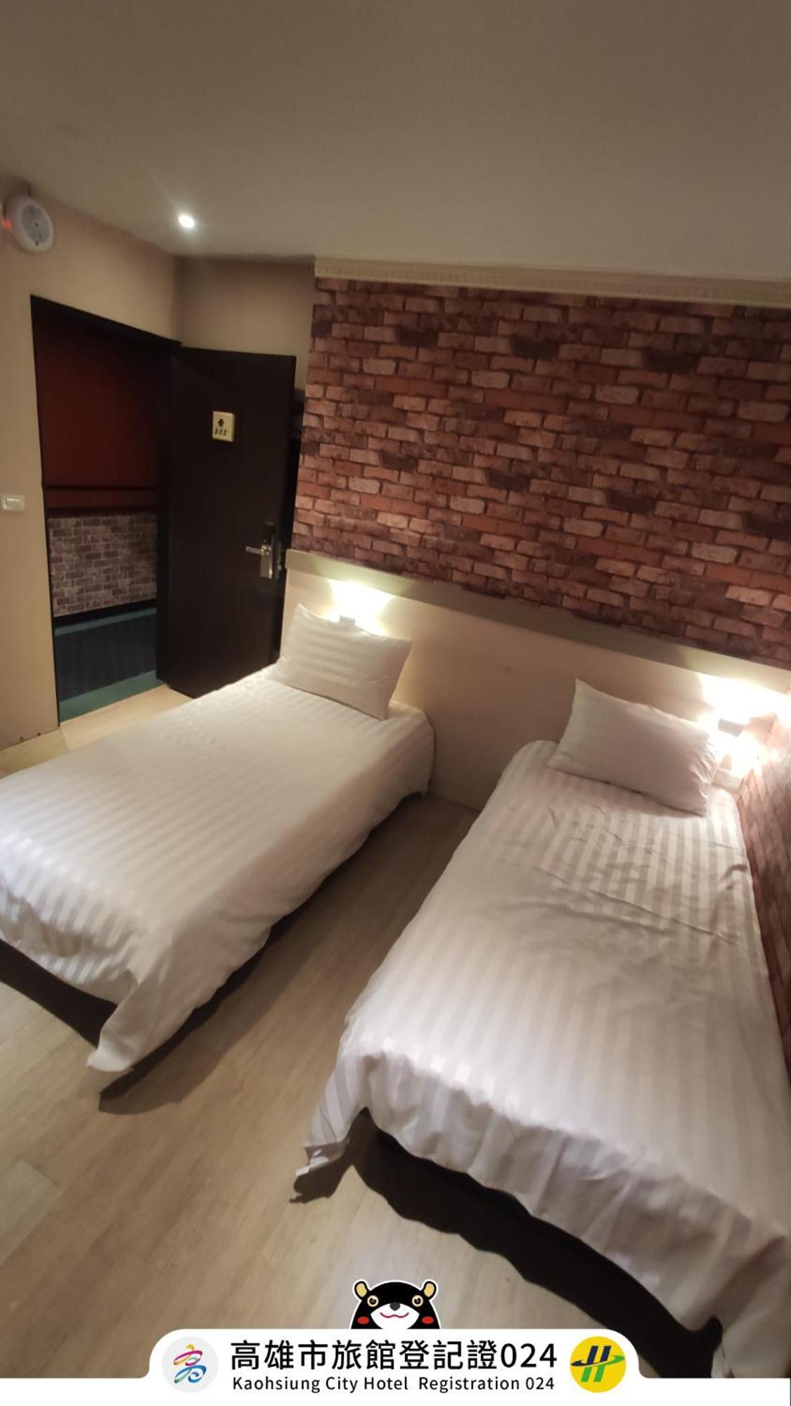 Win Inn Kaohsiung Hotel Exterior photo